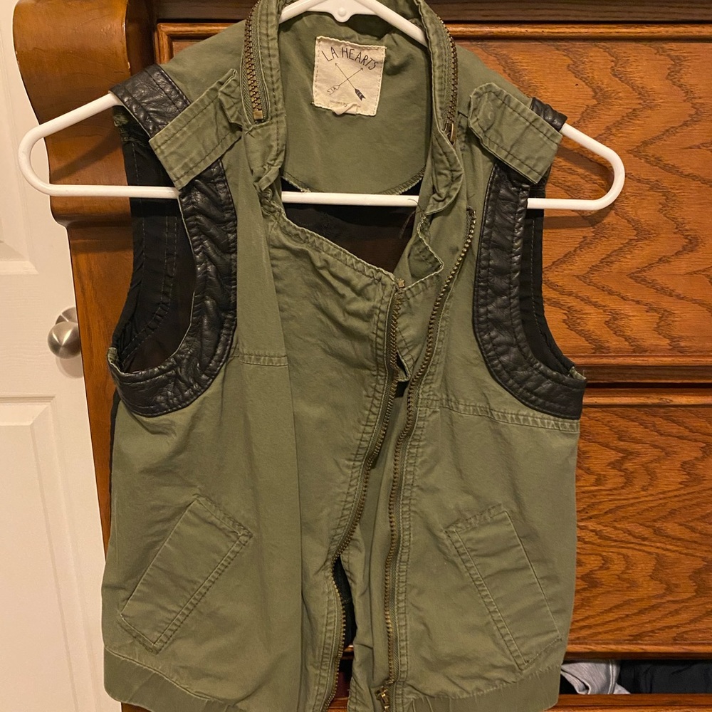 Military green vest